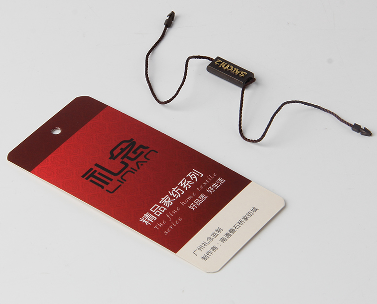 t恤吊牌廠的老師傅急急忙忙買來新的油墨，就是為了透明度