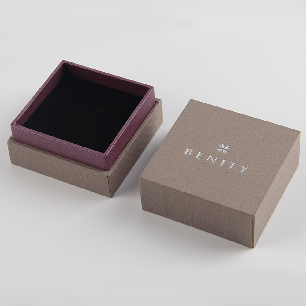 這個短板導(dǎo)致中纖板慢慢淡出了手表包裝盒廠市場