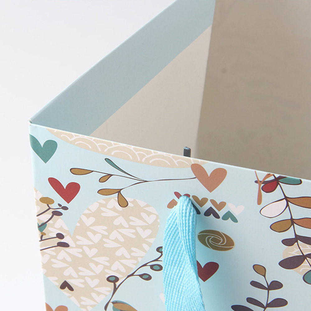 從成本市場(chǎng)角度上剖析內(nèi)褲紙袋訂制的人工機(jī)械問題